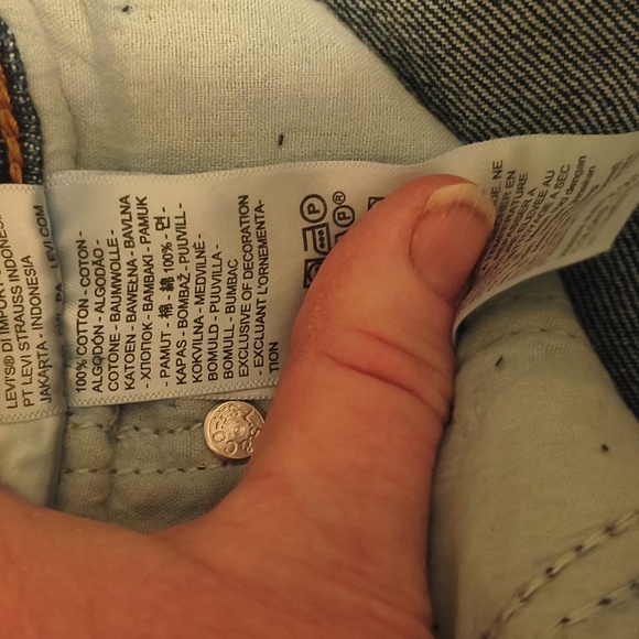 Levi's Women's The Super low And Loose Style NWOT - Picture 4 of 6